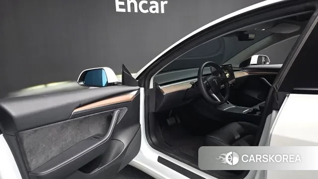 Tesla Model 3 2022 Белый из Кореи, фото 3