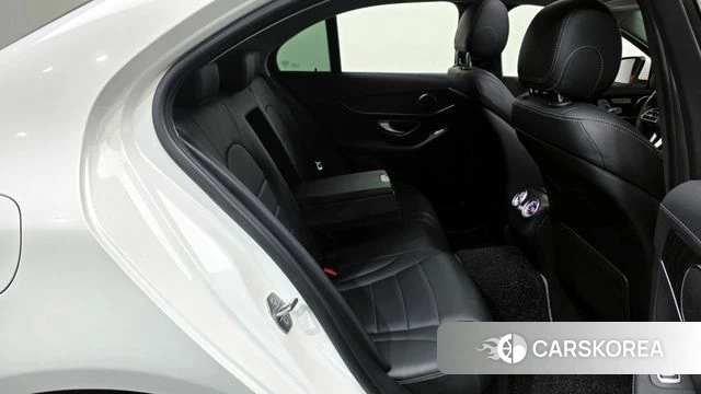 Mercedes-Benz C-Class W205 2019 Белый из Кореи, фото 3