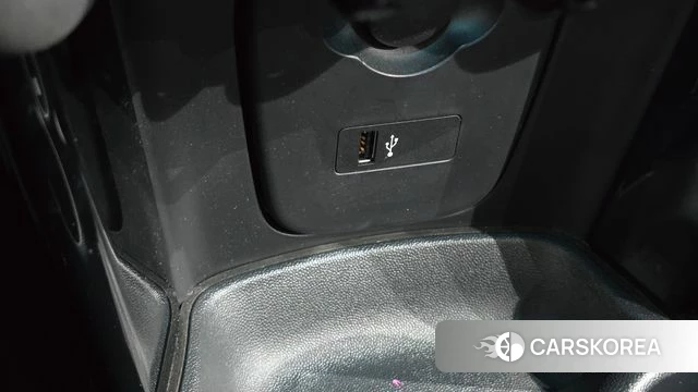 Mini Cooper 2023 Красный из Кореи, фото 3
