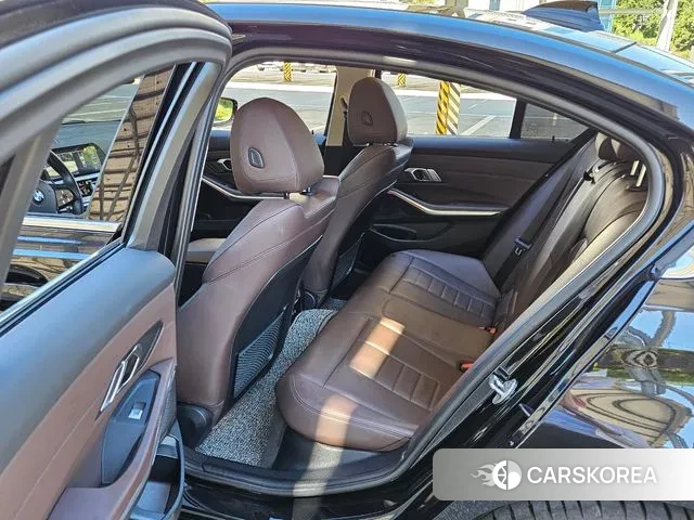 BMW 3 Series (G20) 2022 Черный из Кореи, фото 3