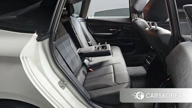BMW 3 Series GT (F34) 2018 Белый из Кореи, фото 3