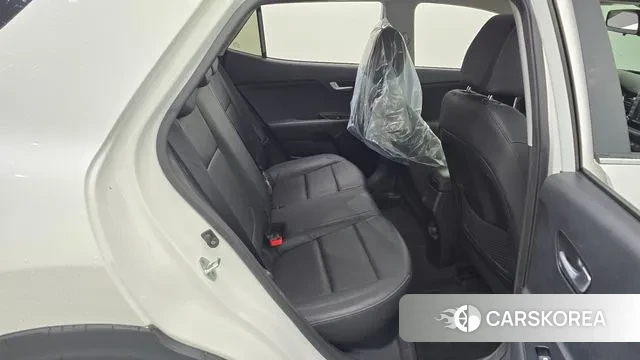 Kia Stonic 2018 Белый из Кореи, фото 3