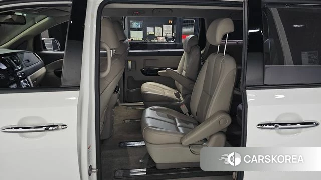 Kia The New Carnival 2018 Белый из Кореи, фото 3