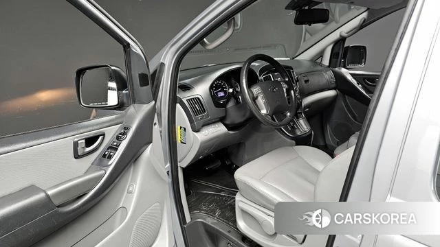 Hyundai The New Grand Starex 2018 Серебряный из Кореи, фото 3