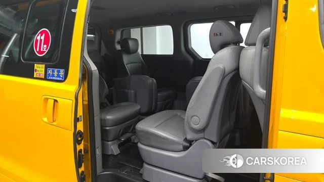 Hyundai The New Grand Starex 2018 Желтый из Кореи, фото 3