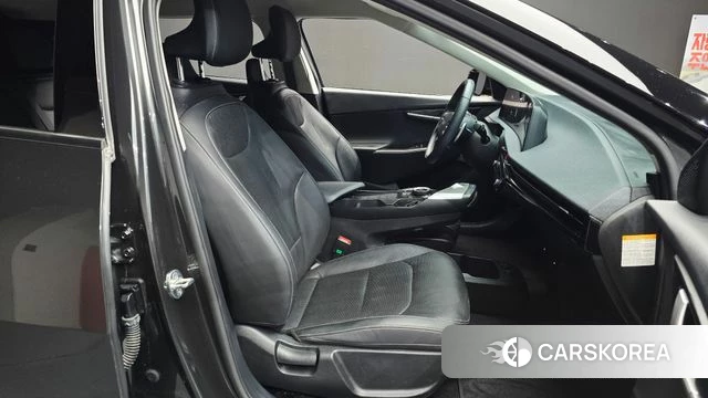Kia EV6 2022 Серый из Кореи, фото 3