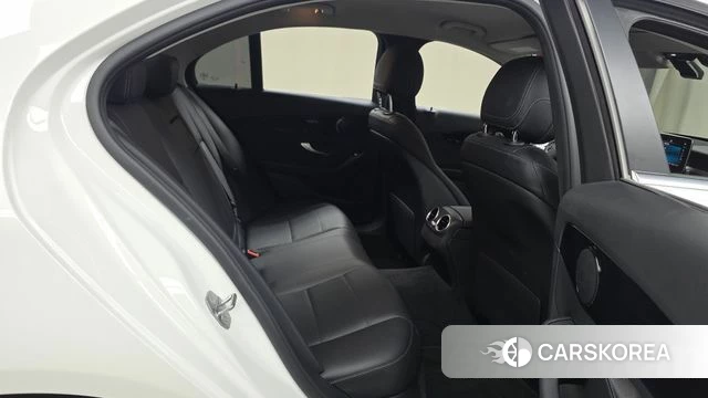 Mercedes-Benz C-Class W205 2019 Белый из Кореи, фото 3