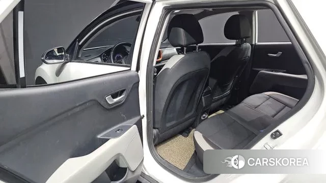 Kia Stonic 2019 Белый из Кореи, фото 3