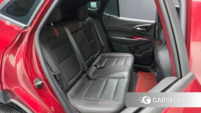 Chevrolet (GM Daewoo) Trax Crossover 2023 Красный из Кореи, фото 3