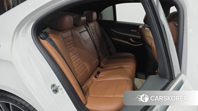 Mercedes-Benz E-Class W213 2021 Белый из Кореи, фото 3
