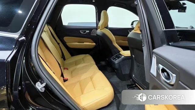 Volvo XC60 second Generation 2024 Черный из Кореи, фото 3