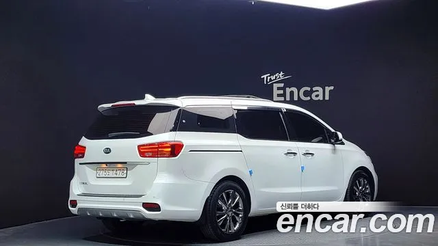 Kia The New Carnival 2019 Белый из Кореи, фото 3