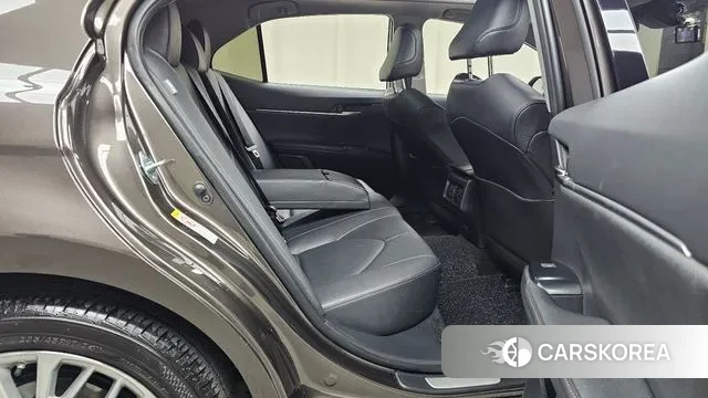 Toyota Camry (XV70) 2018 Коричневый из Кореи, фото 3