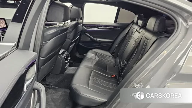 BMW 5 Series (G30) 2022 Серый из Кореи, фото 3