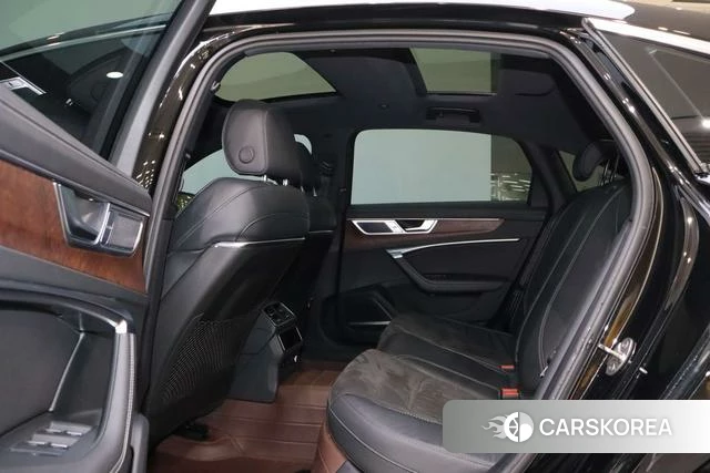 Audi A6L 2023 Черный из Китая, фото 3