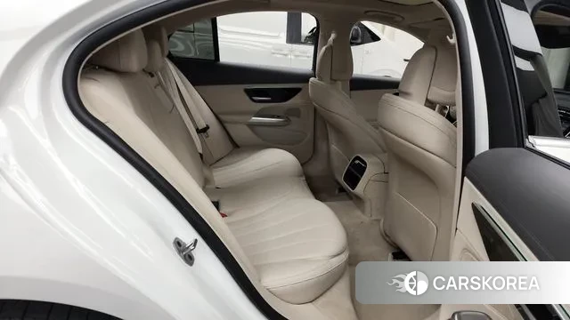 Mercedes-Benz E-Class W214 2024 Белый из Кореи, фото 3