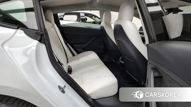 Tesla Model 3 2022 Белый из Кореи, фото 3