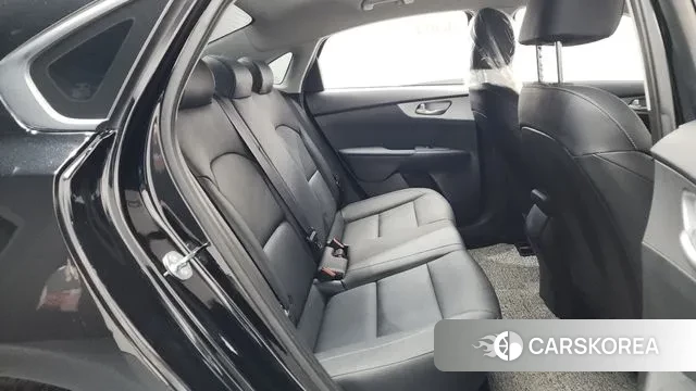 Kia The New K3 2nd generation 2024 Черный из Кореи, фото 3