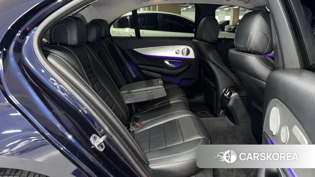 Mercedes-Benz E-Class W213 2018 Синий из Кореи, фото 3