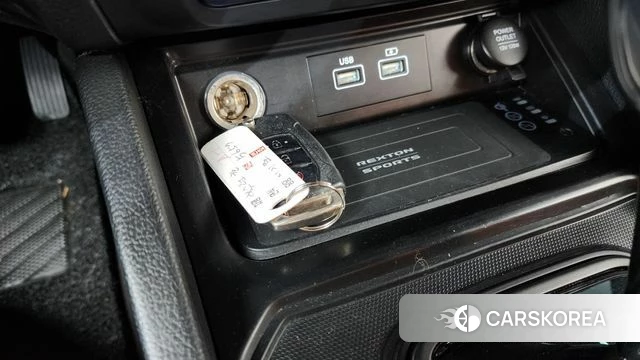 Ssangyong The New Rexton Sports Cannes 2022 Темно-зеленый из Кореи, фото 3