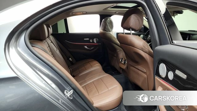 Mercedes-Benz E-Class W213 2019 Серый из Кореи, фото 3