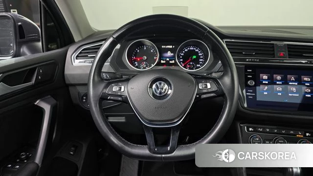 Volkswagen Tiguan second Generation 2019 Серый из Кореи, фото 3