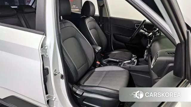 Hyundai Venue 2020 Белый из Кореи, фото 3