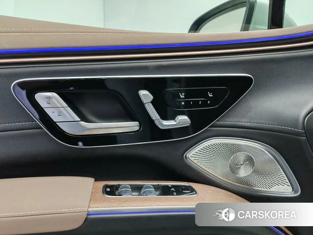 Mercedes-Benz EQS SUV 2025 Серебристо-серый из Китая, фото 3