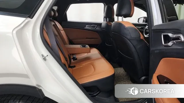 Kia Sportage 5th Generation Hybrid 2021 Белый из Кореи, фото 3