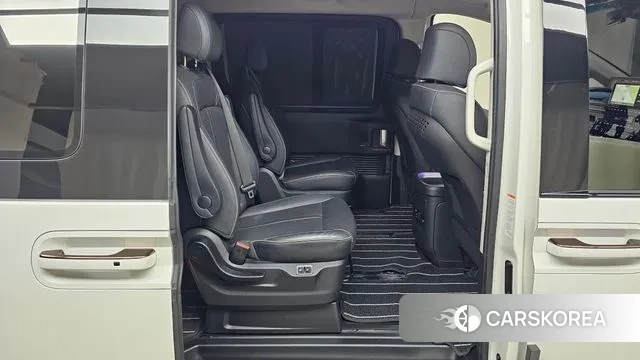 Hyundai Staria 2024 Белый из Кореи, фото 3