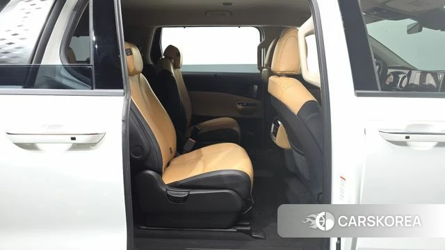 Kia Carnival 4th generation 2023 Белый из Кореи, фото 3