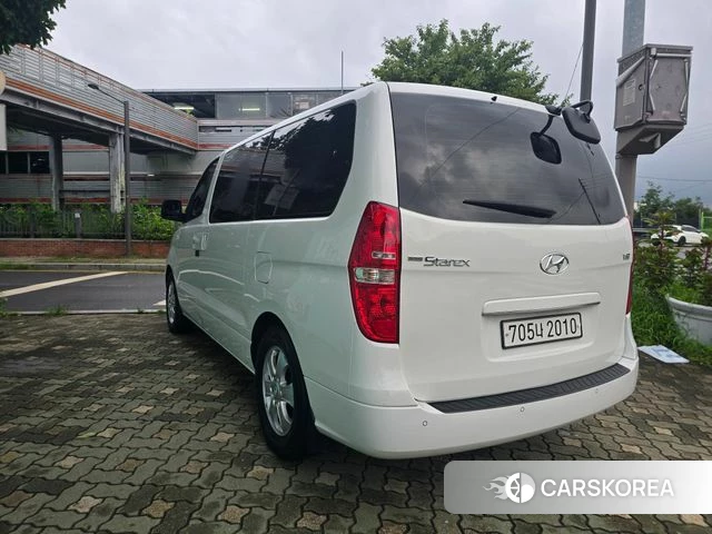 Hyundai The New Grand Starex 2019 Белый из Кореи, фото 3