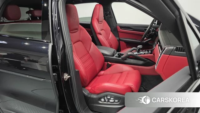 Porsche Cayenne (PO536) 2021 Черный из Кореи, фото 3