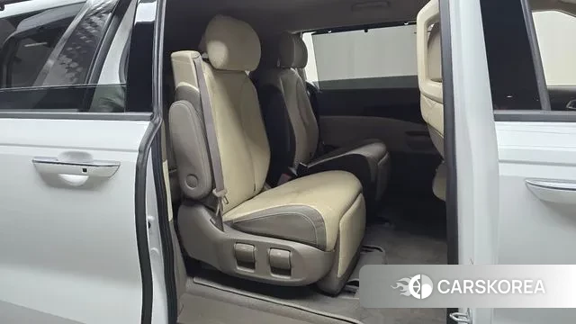 Kia Carnival 4th generation 2023 Белый из Кореи, фото 3