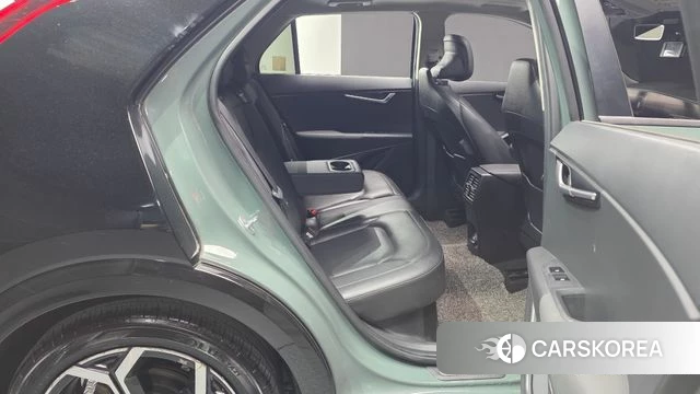 Kia Di Ol Nu Niro 2022 Темно-зеленый из Кореи, фото 3
