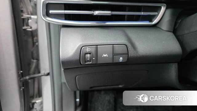 Hyundai Avante (CN7) 2020 Серебристо-серый из Кореи, фото 3