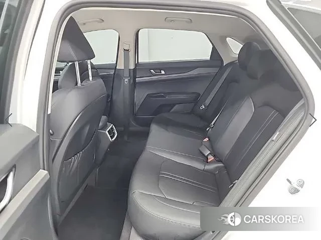 Kia K5 3rd generation 2023 Белый из Кореи, фото 3