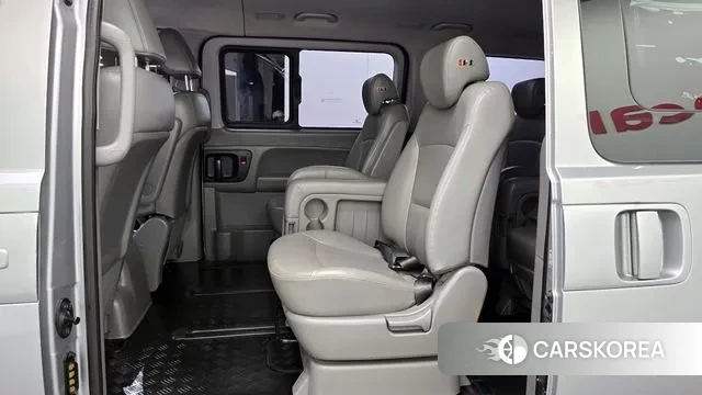 Hyundai The New Grand Starex 2019 Серебряный из Кореи, фото 3