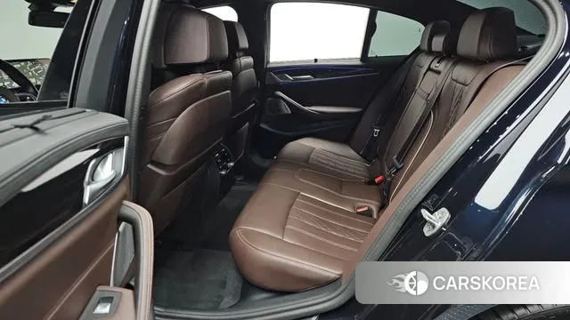 BMW 5 Series (G30) 2023 Черный из Кореи, фото 3