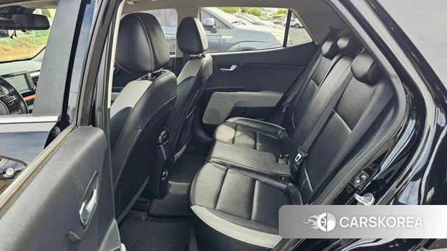 Kia Stonic 2018 Черный из Кореи, фото 3