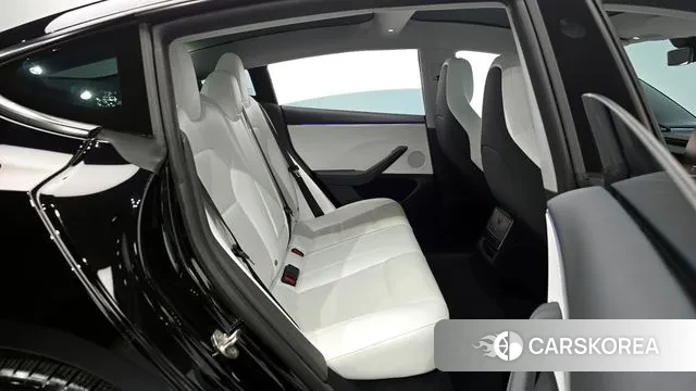 Tesla Model 3 2024 Черный из Кореи, фото 3