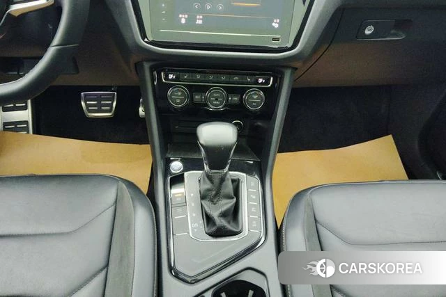 Volkswagen Tiguan L 2021 Черный из Китая, фото 3