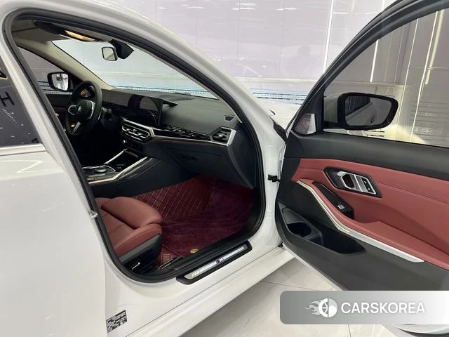 BMW 3 series 2023 Белый из Китая, фото 3