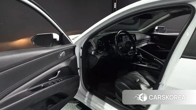 Hyundai Avante (CN7) 2021 Белый из Кореи, фото 3