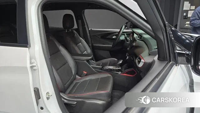 Chevrolet (GM Daewoo) Trailblazer 2021 Белый из Кореи, фото 3