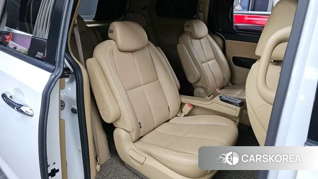 Kia The New Carnival 2018 Белый из Кореи, фото 3