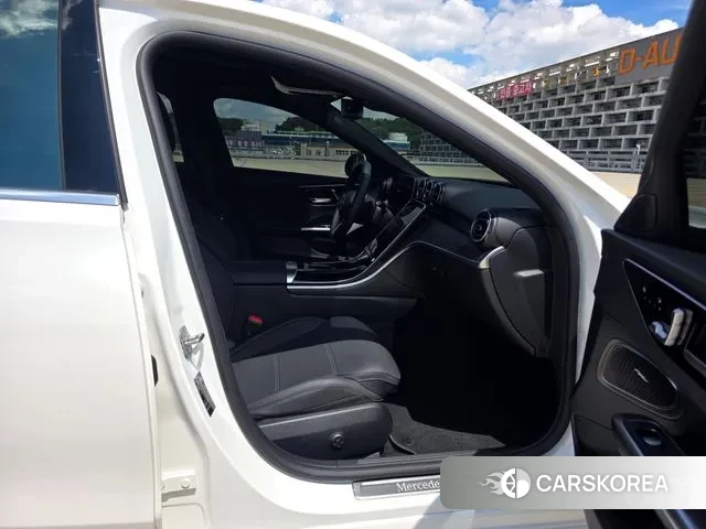 Mercedes-Benz C-Class W206 2023 Белый из Кореи, фото 3