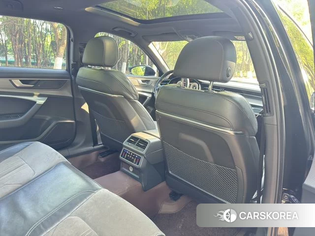 Audi A6L 2022 Черный из Китая, фото 3