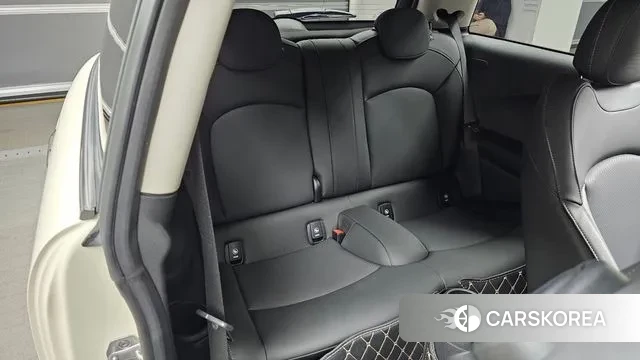 Mini Cooper S 2021 Жемчужный цвет из Кореи, фото 3