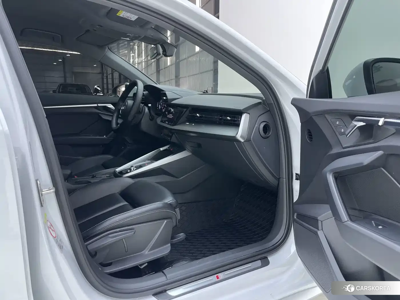 Audi A3 2022 Белый из Китая, фото 3